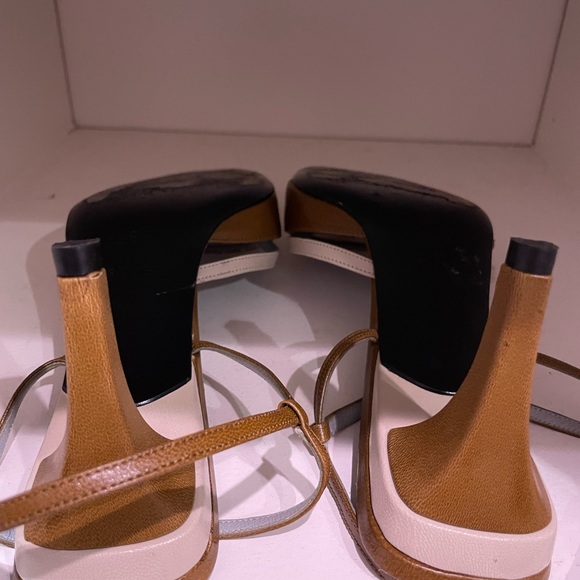 Gucci Vintage pointy toe heels size 8 1/2 B very good condition - Picture 4 of 10